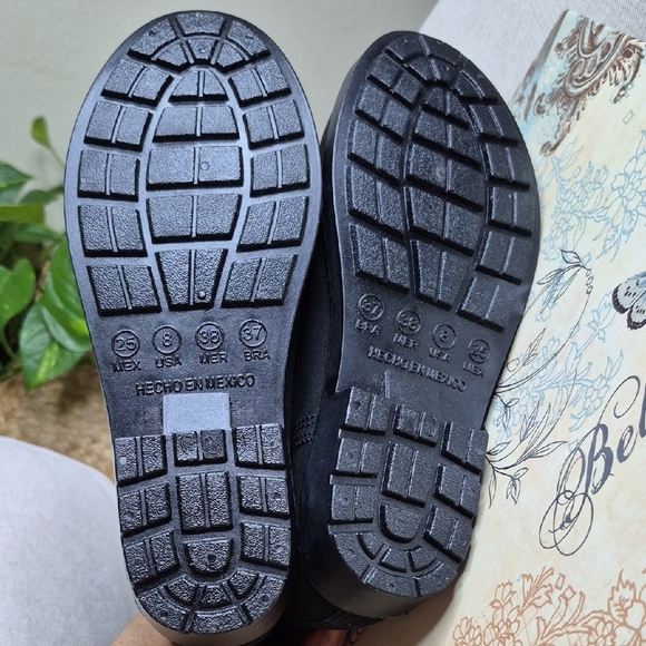 ANDREA Rain Boots - Picture 6 of 7